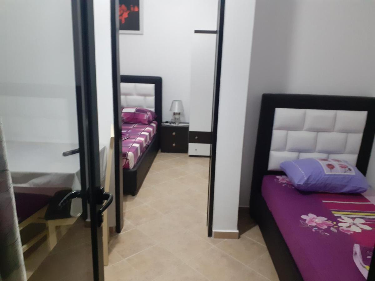 Apartment Erjon Ксамил Стая снимка
