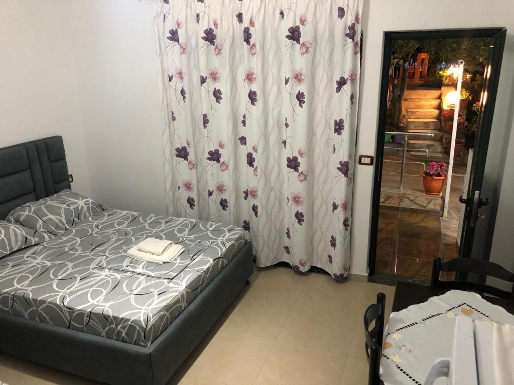 Apartment Erjon Ксамил Екстериор снимка