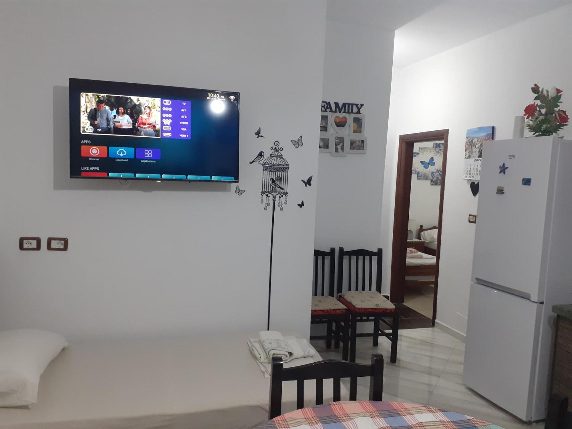 Apartment Erjon Ксамил Стая снимка