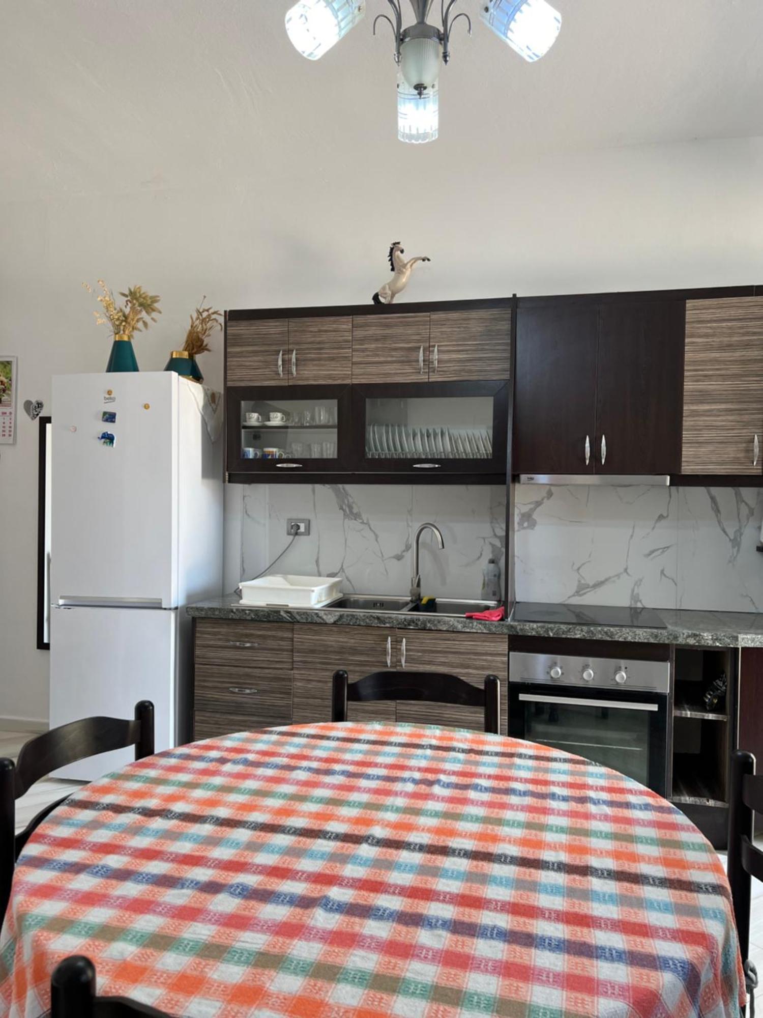 Apartment Erjon Ксамил Екстериор снимка